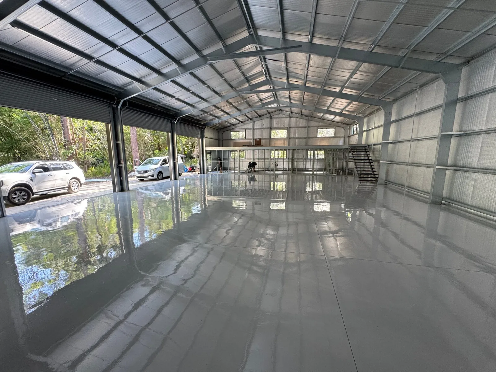Premium epoxy garage floor with flake finish